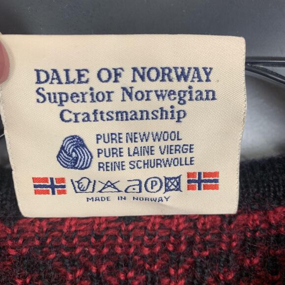 Dale of Norway Sweater Cardigan Womens Medium Red Wool Button Front Made Norway - Picture 7 of 7